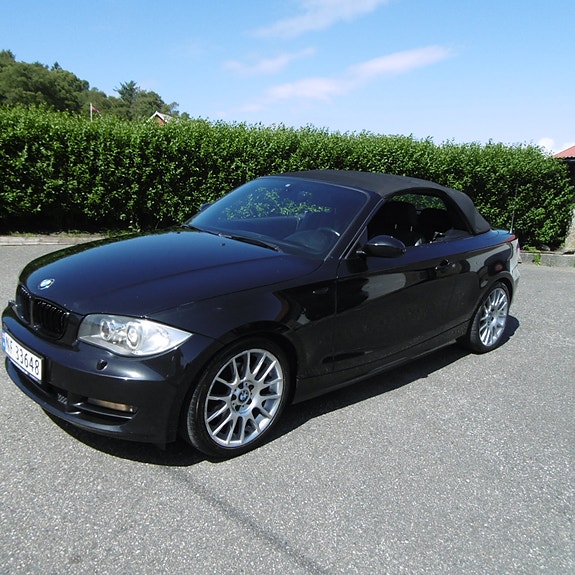 BMW 120i 25 of 28