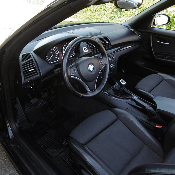 BMW 120i 12 of 28