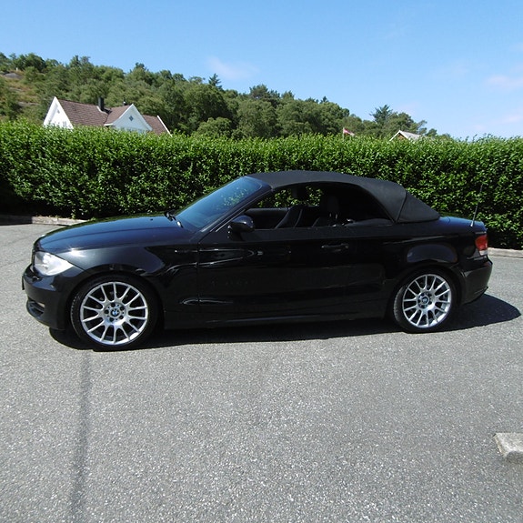 BMW 120i 26 of 28