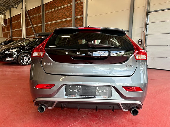 Volvo V40 5 of 5