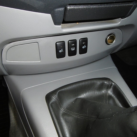 Toyota HiLux 26 of 27