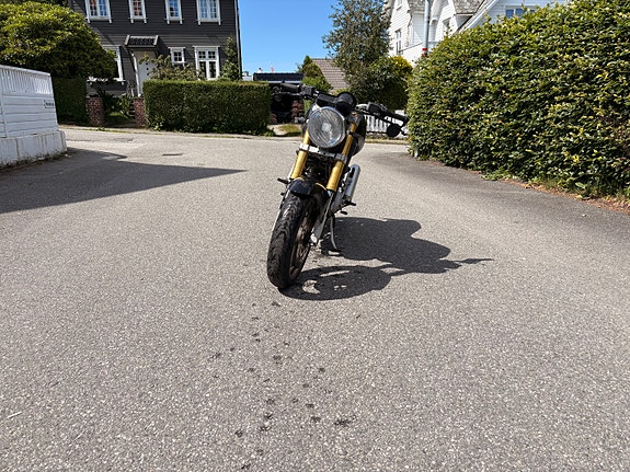 Ducati Monster 600 3 of 5