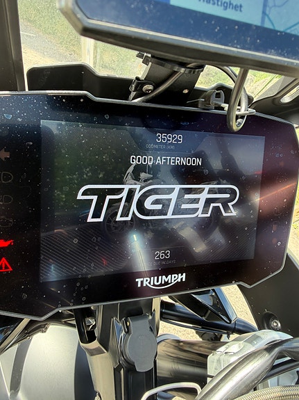 Triumph Tiger 900 GT PRO 3 of 5