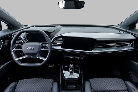 Audi Q4 e-tron 12 of 29
