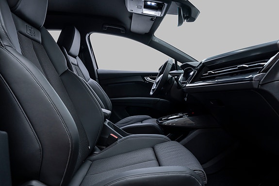 Audi Q4 e-tron 14 of 29