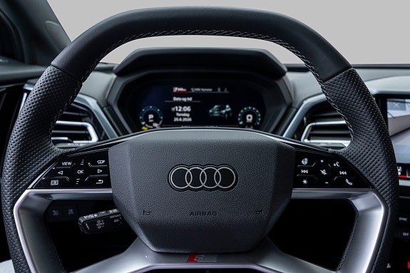 Audi Q4 e-tron 18 of 29