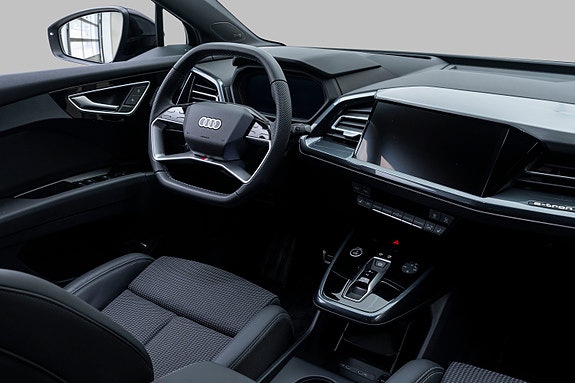 Audi Q4 e-tron 13 of 29