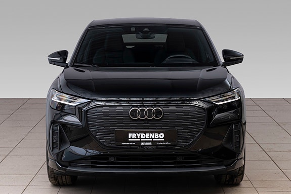 Audi Q4 e-tron 3 of 29