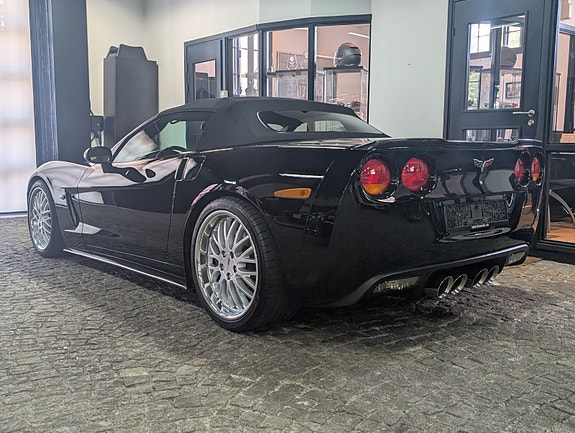 Chevrolet Corvette 5 of 5
