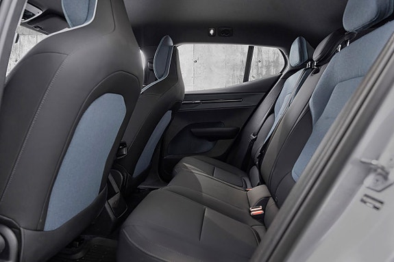 Volvo EX30 12 of 26