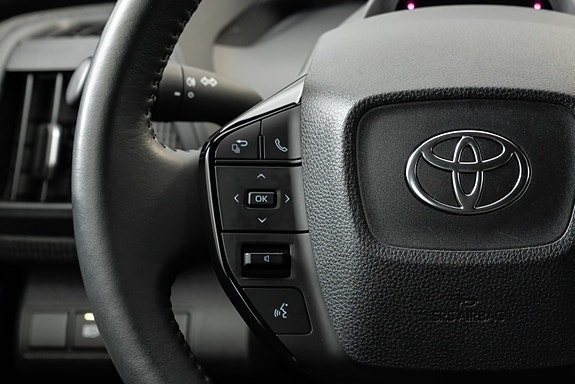 Toyota bZ4X 25 of 30