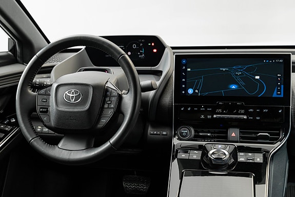 Toyota bZ4X 23 of 30