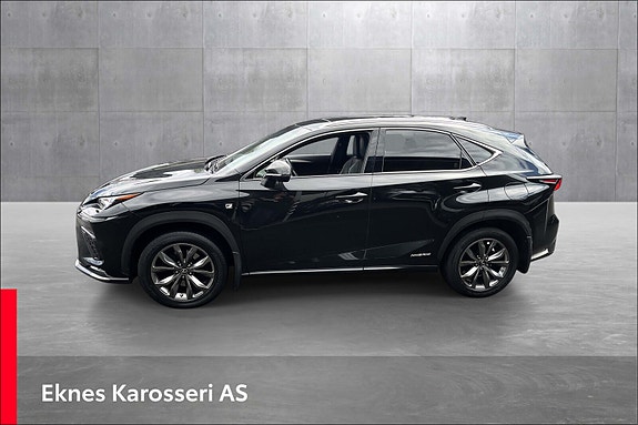 Lexus NX300h 2 of 5