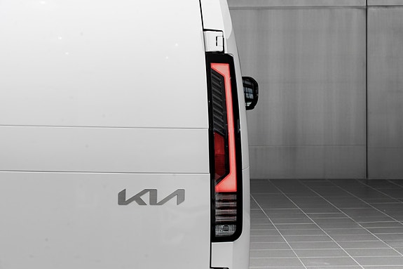 Kia PV5 10 of 30