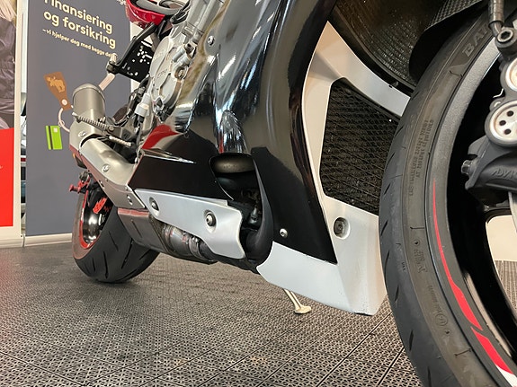 Yamaha YZF-R1 *** SERVICE/GARANTI *** 26 of 30
