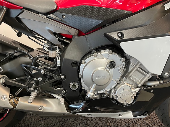 Yamaha YZF-R1 *** SERVICE/GARANTI *** 16 of 30