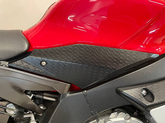 Yamaha YZF-R1 *** SERVICE/GARANTI *** 20 of 30