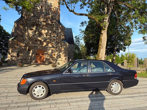 Mercedes-Benz 300 SE 7 of 30