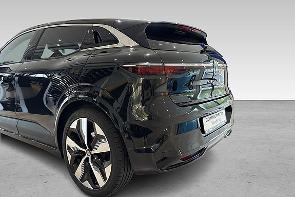 Renault Megane E-Tech 7 hos Sommerseth