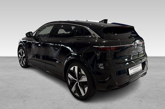 Renault Megane E-Tech 8 hos Sommerseth