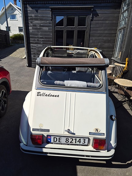 Citroen 2CV 2 of 14