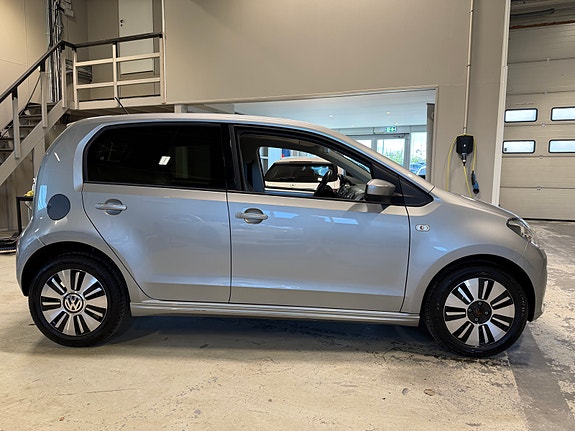 Volkswagen UP! 6 of 27