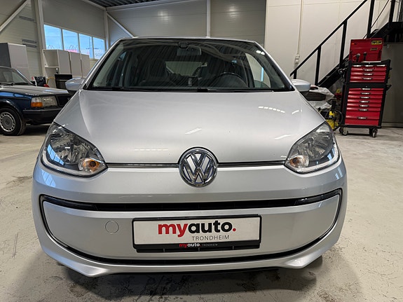 Volkswagen UP! 8 of 23