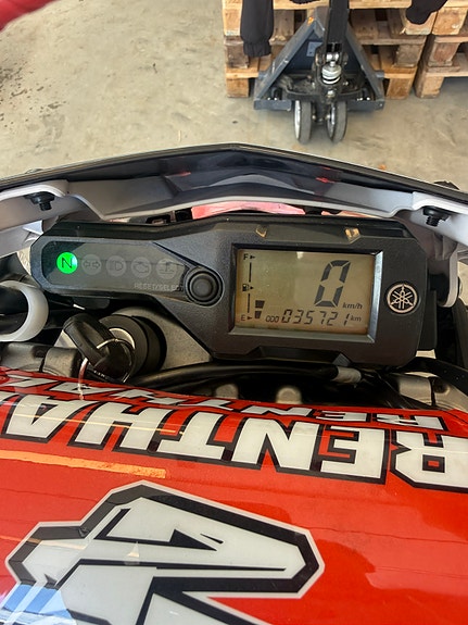 Yamaha WR 125 X 7 of 7
