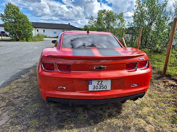 Chevrolet Camaro SS 4 of 5