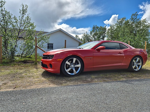 Chevrolet Camaro SS 3 of 5
