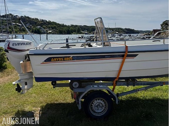 Ryds 480S med 30 hk Evinrude E-TEC (2016) og henger 3 of 5