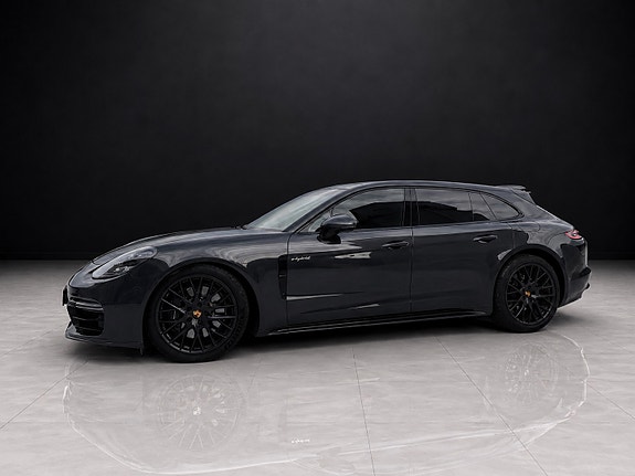 Porsche Panamera 4 6 of 30