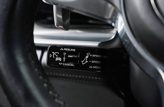 Porsche Panamera 4 20 of 30