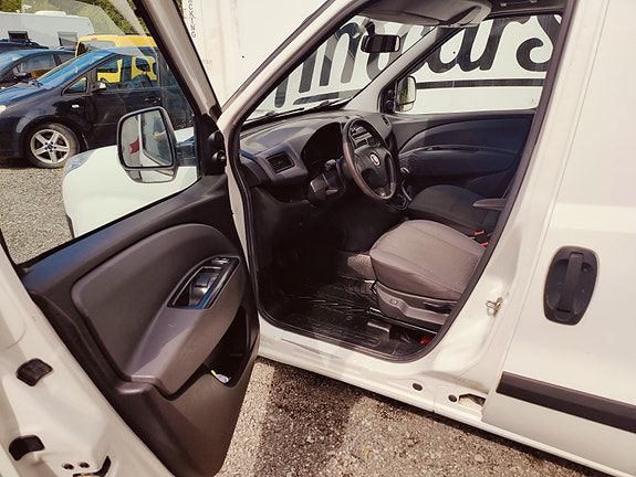 Fiat Doblo 15 of 23