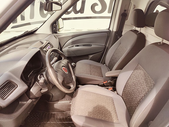 Fiat Doblo 16 of 23