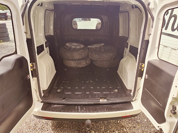 Fiat Doblo 13 of 23
