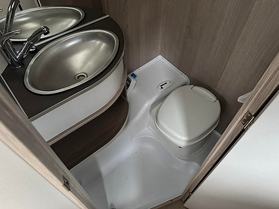 Bürstner Premio life 430 TS Kompakt og innholdsrik EL-BIL FAVORITT! 5 of 5
