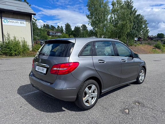 Mercedes-Benz B180 6 of 21