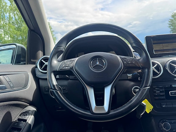 Mercedes-Benz B180 15 of 21