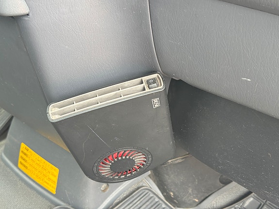 Toyota HiAce 21 of 26