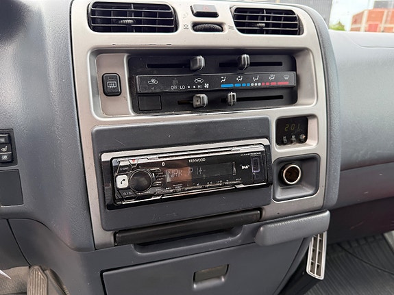 Toyota HiAce 12 of 26