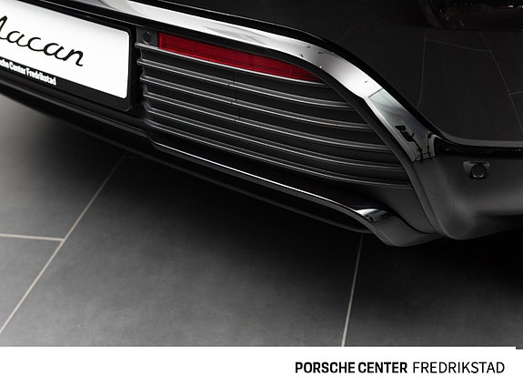 Porsche Macan 10 of 30