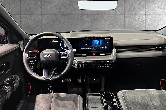 Hyundai Ioniq 5 10 of 16