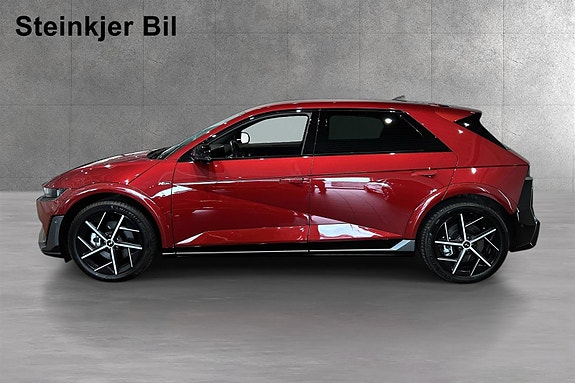 Hyundai Ioniq 5 2 of 16