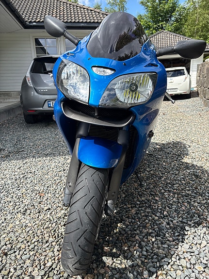 Kawasaki Ninja ZX-6R 2 of 5