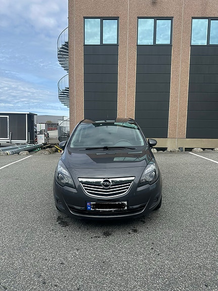 Opel Meriva 2 of 5