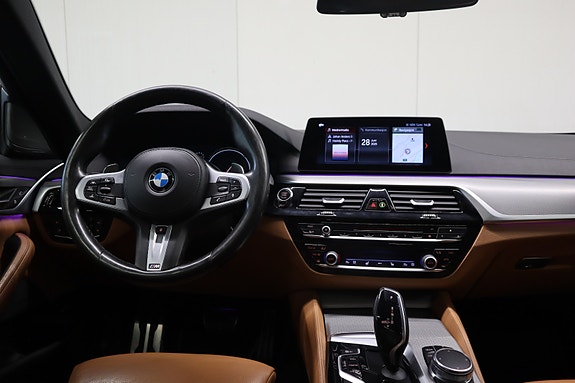 BMW 530e 18 of 30