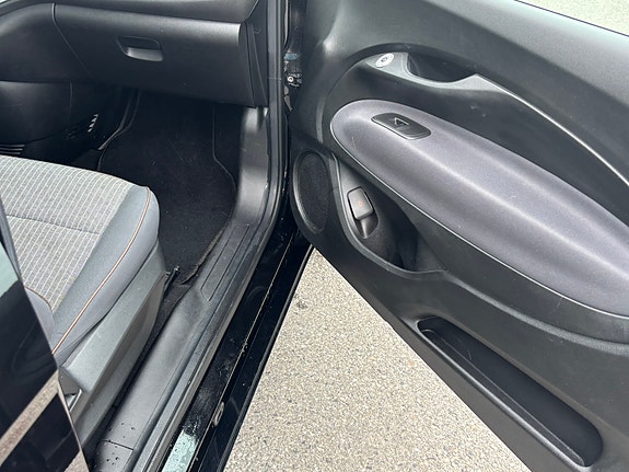 Fiat 500e 9 of 16