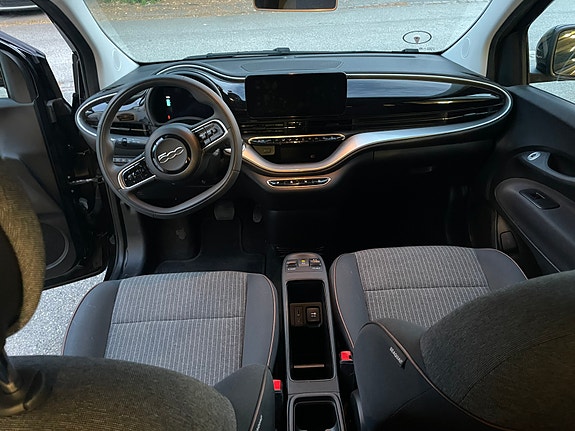 Fiat 500e 15 of 16