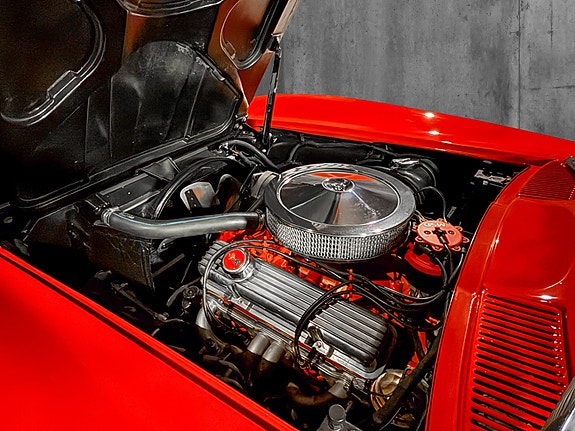 Chevrolet Corvette 16 of 17